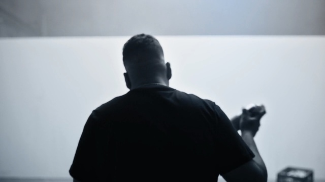 Video Reference: white, photograph, black, man, shoulder, photography, arm, hand, fun, Person