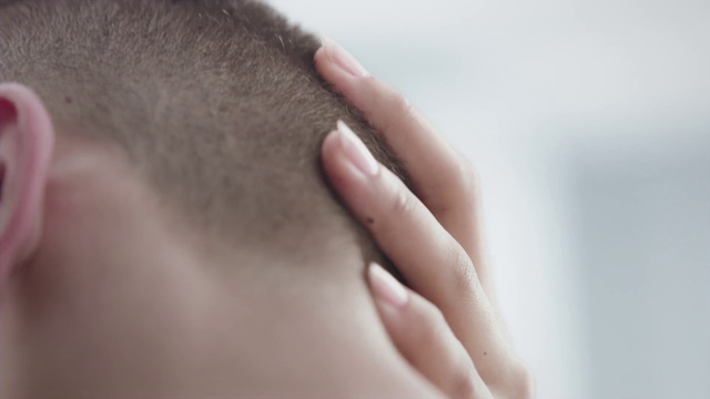 Video Reference: Skin, Close-up, Eyebrow, Nose, Hand, Forehead, Cheek, Chin, Joint, Neck