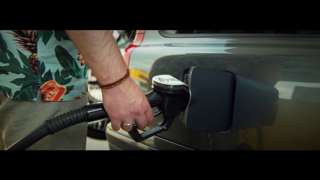 Video Reference: Windshield, Hand, Auto part, Finger, Automotive window part, Glass, Vehicle