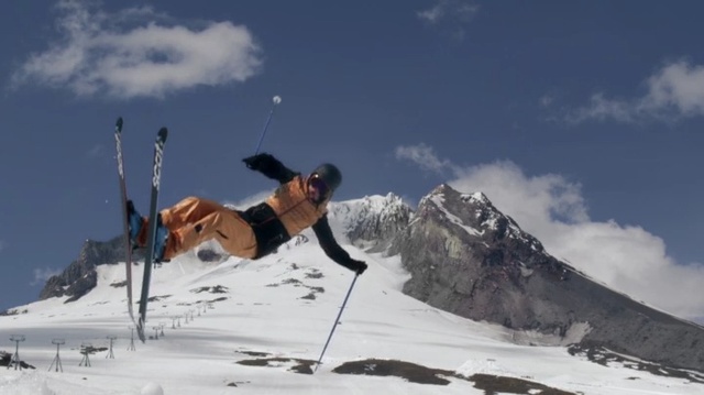 Video Reference: Skier, Snow, Recreation, Winter sport, Skiing, Freestyle skiing, Ski, Extreme sport, Mountain, Geological phenomenon