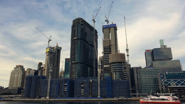 Video Reference: Metropolitan area, Skyscraper, City, Urban area, Skyline, Metropolis, Cityscape, Tower block, Human settlement, Daytime