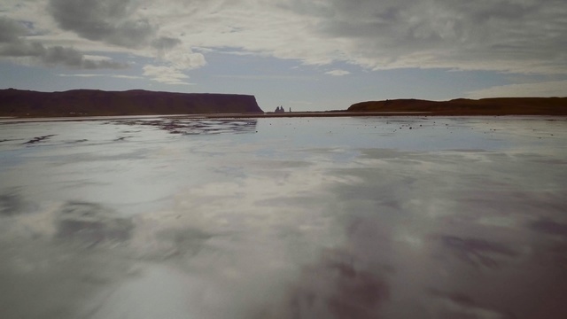Video Reference: sky, water, sea, cloud, horizon, shore, ocean, calm, reflection, loch