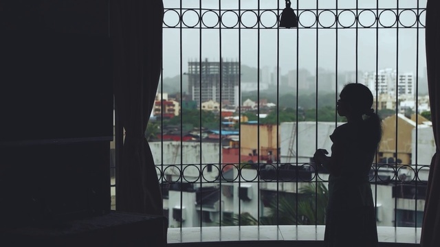 Video Reference: Iron, Architecture, Glass, Metal, Sky, Transparent material, Window, Daylighting, Reflection, Interior design