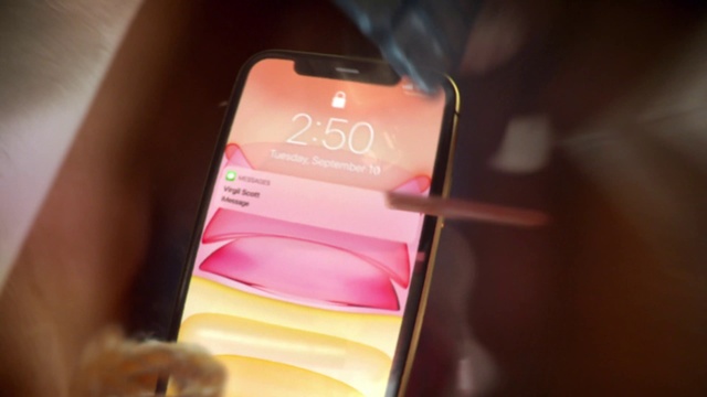 Video Reference: Pink, Electronics, Text, Gadget, Technology, Magenta, Electronic device, Ipod, Mobile phone, Smartphone
