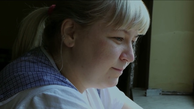 Video Reference: Hair, Face, Nose, Chin, Cheek, Hairstyle, Forehead, Ear, Head, Eyebrow