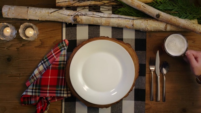 Video Reference: Dishware, Plate, Porcelain, Tableware, Tablecloth, Tartan, Linens, Textile, Placemat, Wood