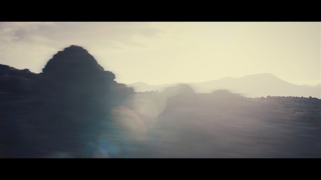 Video Reference: Sky, Nature, Atmospheric phenomenon, Cloud, Atmosphere, Mountainous landforms, Mountain, Morning, Horizon, Sunlight