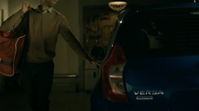 Video Reference: Car, Vehicle, Vehicle door, Automotive design, Automotive lighting, Automotive exterior, Trunk, Mid-size car, City car, Hatchback