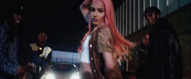 Video Reference: Fashion, Performance, Event, Music, Music artist, Pop music, Stage, Performing arts, Long hair, Model