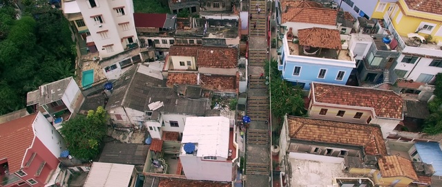 Video Reference: Residential area, Neighbourhood, Property, Suburb, Town, Human settlement, Roof, Urban area, Building, Real estate