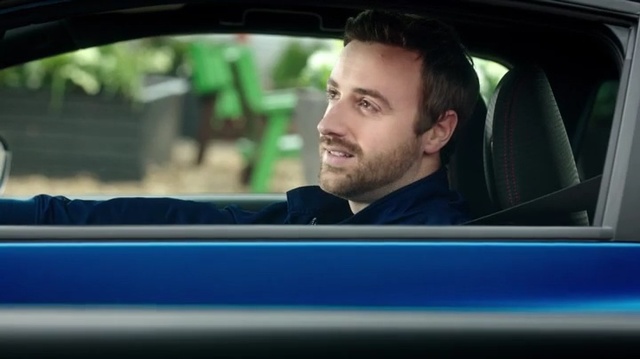 Video Reference: Vehicle door, Driving, Vehicle, Automotive design, Automotive exterior, Car, Auto part, Luxury vehicle, Person