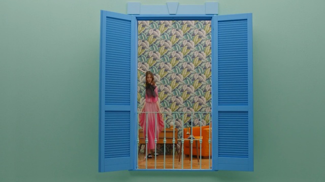 Video Reference: text, product, window