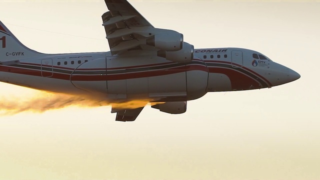 Video Reference: Sky, Vehicle, Aircraft, Airplane, Aerospace manufacturer, Aviation, Flap, Aircraft engine, Air travel, Wing