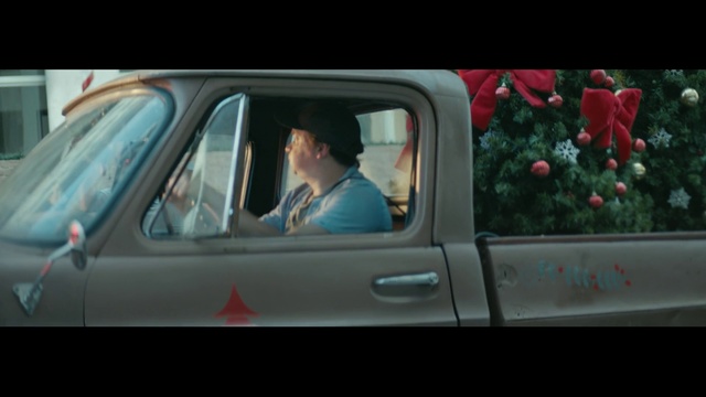 Video Reference: Land vehicle, Vehicle, Car, Motor vehicle, Vehicle door, Photograph, Automotive exterior, Mode of transport, Automotive design, Snapshot, Person