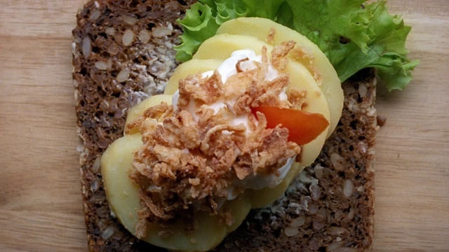 Video Reference: Dish, Food, Cuisine, Ingredient, Produce, Recipe, Vegan nutrition, Salad, Comfort food, Tuna salad