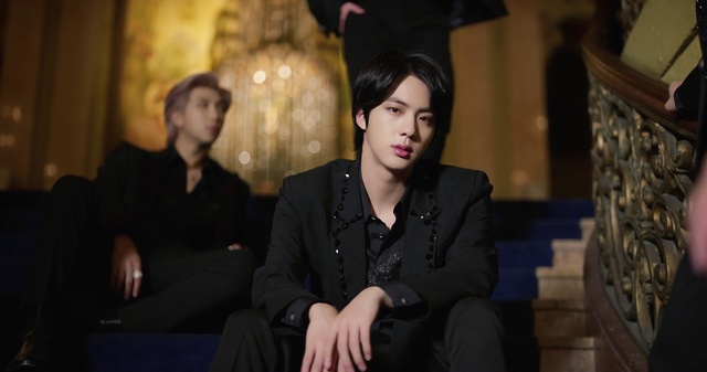 Video Reference: Fashion, Black hair, Portrait, Fun, Suit, Photography, Formal wear, Event, Sitting