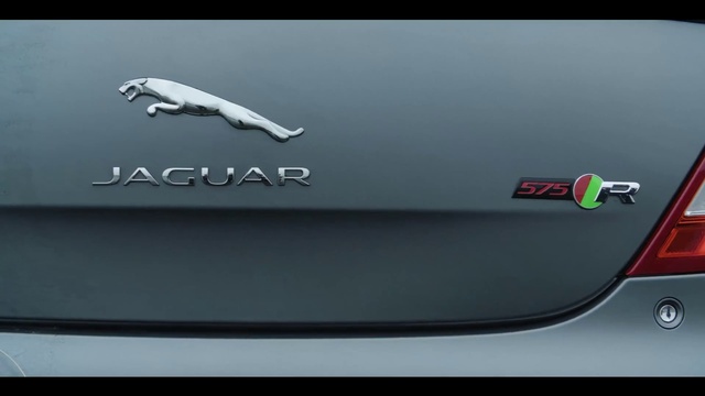 Video Reference: Vehicle, Car, Bumper, Personal luxury car, Luxury vehicle, Automotive design, Automotive exterior, Trunk, Mid-size car, Automotive lighting