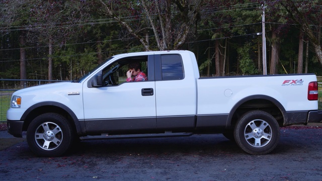 Video Reference: motor vehicle, car, vehicle, automotive tire, tire, rim, transport, wheel, automotive wheel system, pickup truck