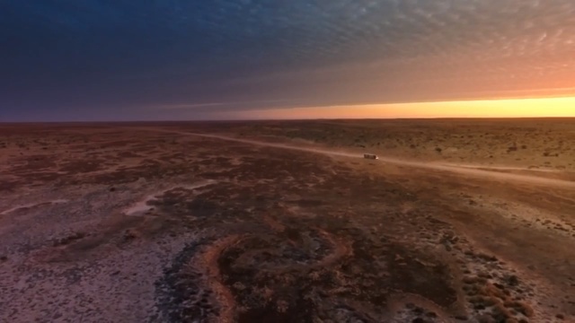 Video Reference: Sky, Horizon, Nature, Sand, Sea, Natural environment, Shore, Atmosphere, Ecoregion, Morning