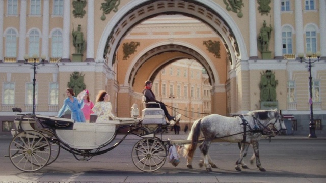 Video Reference: Carriage, Horse and buggy, Vehicle, Horse, Cart, Mode of transport, Horse harness, Wagon, Chaise, Rein