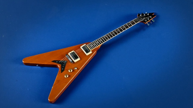 Video Reference: musical instrument, guitar, string instrument, string instrument accessory, string instrument, plucked string instruments, bass guitar, slide guitar, guitar accessory, electric guitar