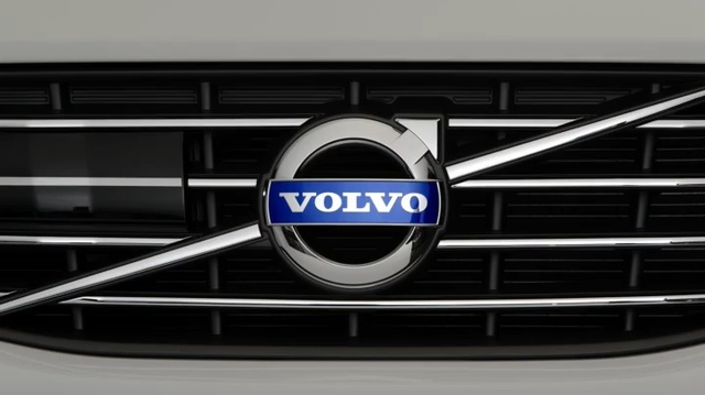 Video Reference: Grille, Vehicle, Car, Automotive exterior, Logo, Emblem, Ford motor company, Bumper, Badge, Volvo cars