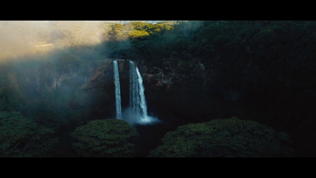 Video Reference: Waterfall, Nature, Body of water, Water resources, Water, Natural landscape, Watercourse, Atmospheric phenomenon, Water feature, Biome