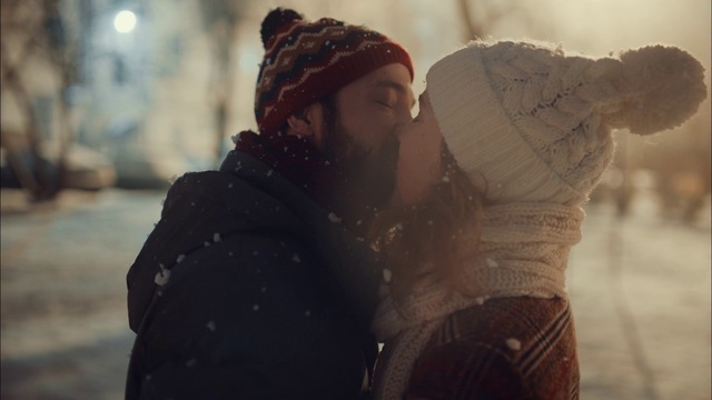 Video Reference: Snow, Winter, Freezing, Interaction, Human, Blizzard, Photography, Hug, Winter storm, Love