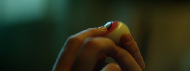 Video Reference: Finger, Nail, Hand, Close-up, Skin, Ring, Macro photography, Joint, Photography, Arm