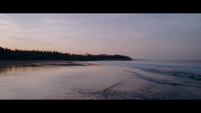 Video Reference: sky, body of water, horizon, shore, water, sea, reflection, morning, atmosphere, coast