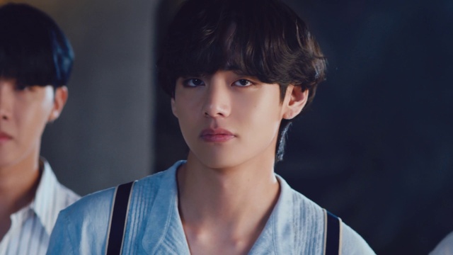 Video Reference: Hair, Face, Hairstyle, Chin, Cool, Black hair, Forehead, Nose, Cheek, Jaw