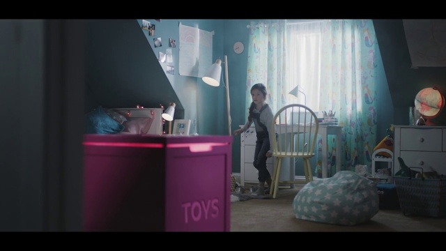 Video Reference: Screenshot, Digital compositing, Animation, Room, Photography, Scene, Interior design, Fictional character