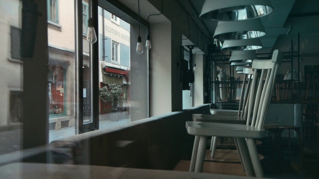 Video Reference: Building, Architecture, Glass, Metropolitan area, Window, Interior design, Facade, Daylighting, City