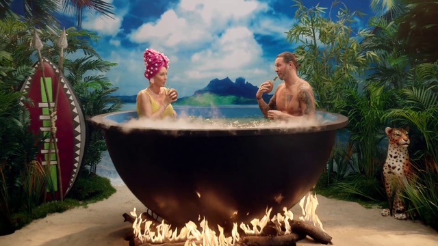 Video Reference: Bathtub, Jacuzzi, Room, Leisure, Vacation, Bathing, Animation