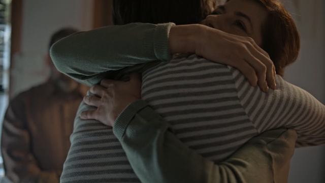 Video Reference: Arm, Human, Headgear, Outerwear, Hat, Elbow, Cap