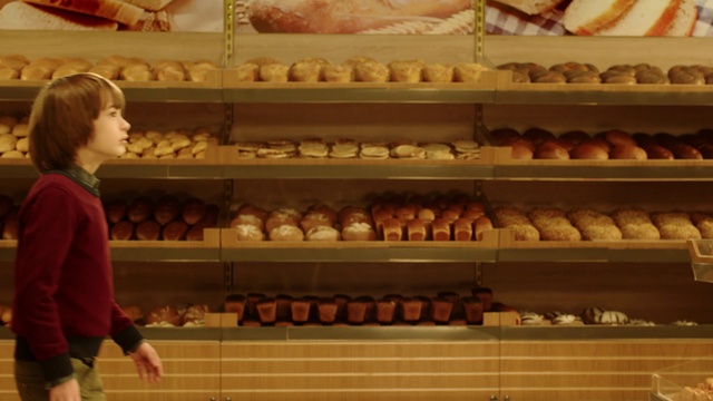 Video Reference: Bakery, Food, Whole food, Baking, Business, Pâtisserie, Grocery store, Supermarket, Local food