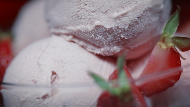 Video Reference: Food, Frozen dessert, Cuisine, Sweetness, Dairy, Dish, Cream, Mousse