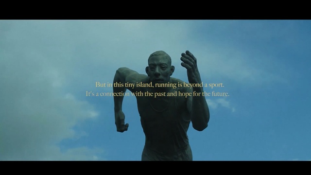 Video Reference: statue, sky, monument, cloud, sculpture, artwork, Person