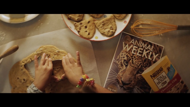 Video Reference: food, junk food, baking, snack, eating, Person