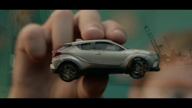 Video Reference: Land vehicle, Vehicle, Car, Automotive design, Model car, Sport utility vehicle, Concept car, Compact car, Subcompact car