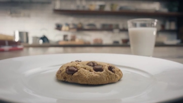 Video Reference: Food, Chocolate chip cookie, Dish, Cookies and crackers, Snack, Oatmeal-raisin cookies, Cuisine, Dessert, Ingredient, Cookie