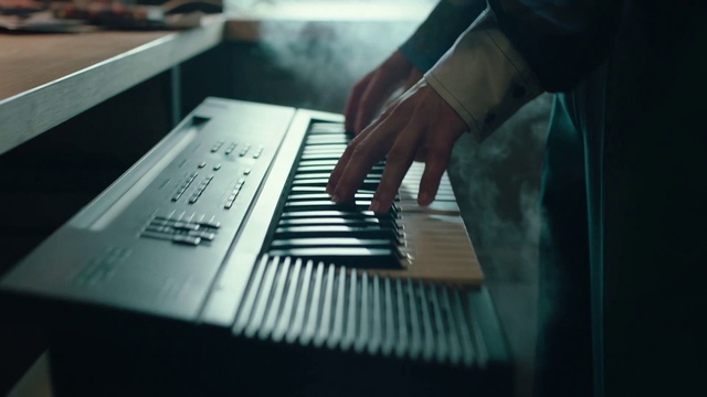 Video Reference: Musical instrument, Electronic instrument, Musical keyboard, Piano, Keyboard player, Pianist, Keyboard, Electronic device, Technology, Electronic keyboard