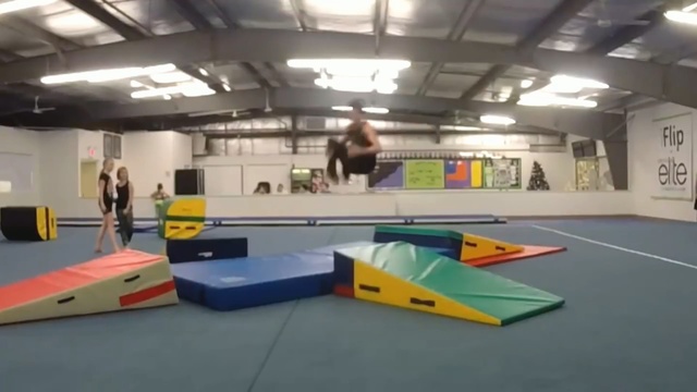 Video Reference: sport venue, structure, sports, indoor games and sports, games, mat, leisure