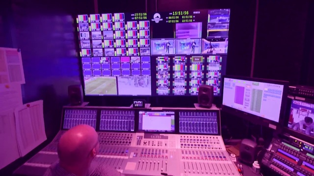 Video Reference: Purple, Mixing console, Recording studio, Technology, Television studio, Broadcasting, Stage, Audio equipment, Electronic device, Display device