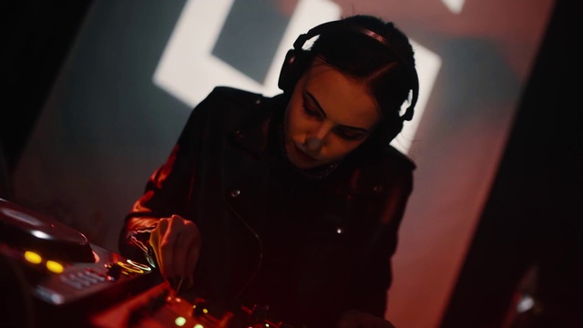 Video Reference: Disc jockey, Electronics, Music, Deejay, Fun, Musician, Music venue, Photography, Night, Audio equipment