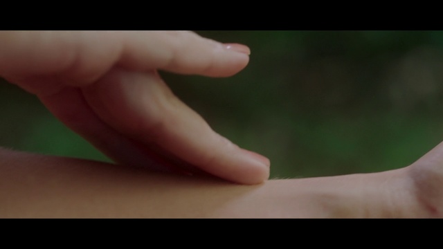 Video Reference: Finger, Green, Hand, Close-up, Skin, Leaf, Arm, Nail, Thumb, Joint