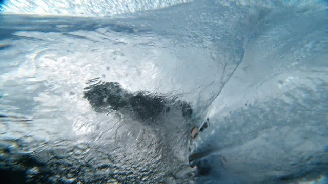 Video Reference: wave, wind wave, water, ocean, geological phenomenon, sea, water resources, atmosphere, glacial landform, glacier