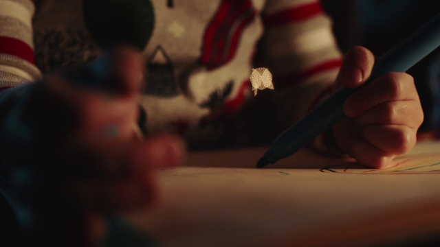 Video Reference: Hand, Finger, Flesh, Photography, Carmine, Games