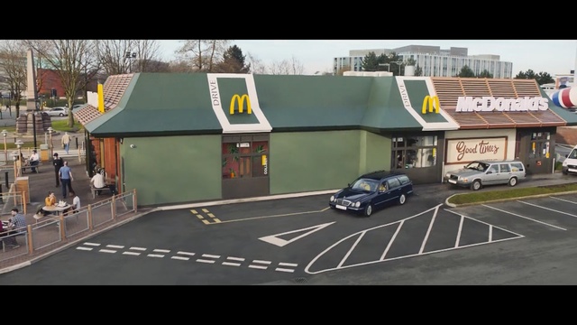 Video Reference: Property, Motor vehicle, Residential area, Vehicle, Asphalt, Suburb, Car, Road, Building, Neighbourhood