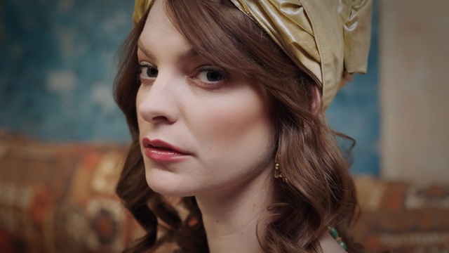 Video Reference: human hair color, beauty, girl, lady, hairstyle, eye, hair accessory, brown hair, long hair, headpiece, Person